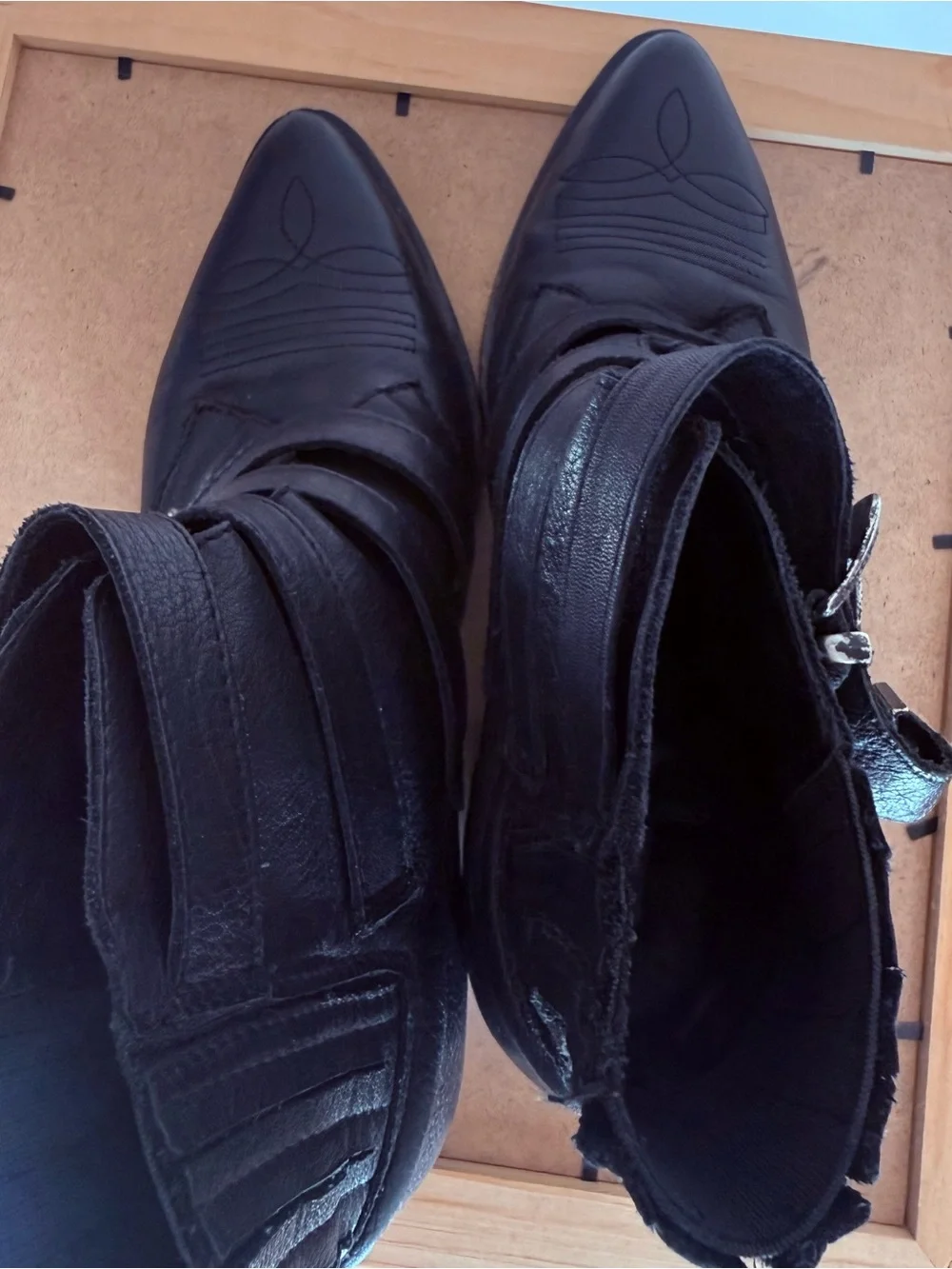 Steve Madden Black Leather Buckle Western Ankle Boots